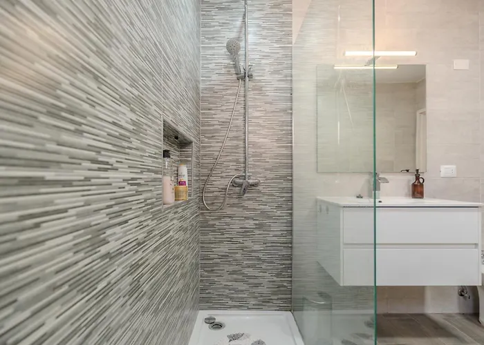 Villa Vinidum Climated Pool,jacuzzi,movietheather *