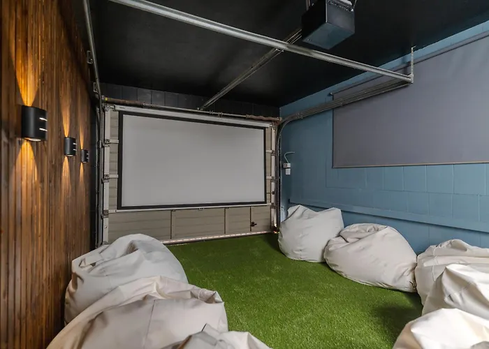 Vinidum Climated Pool,jacuzzi,movietheather Villa